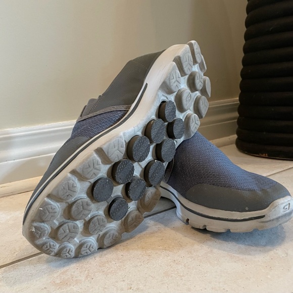 Men’s Skechers GoWalk 3 Walking Shoe - Picture 2 of 4